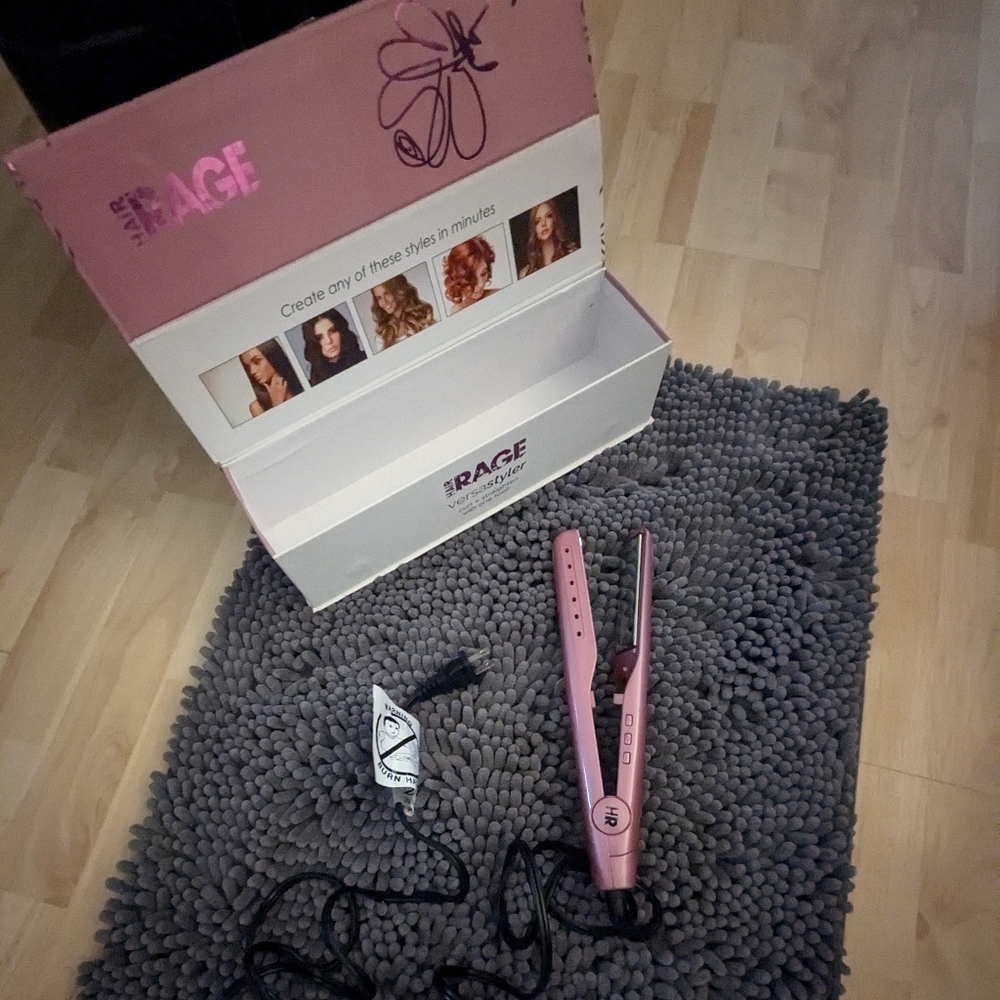 Hair Rage Versastyler Curl and Straightoner. Works great!